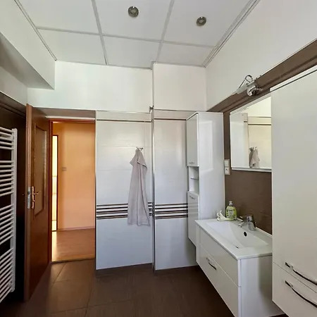 Golden X Cross Apartment Karlovy Vary Exterior photo