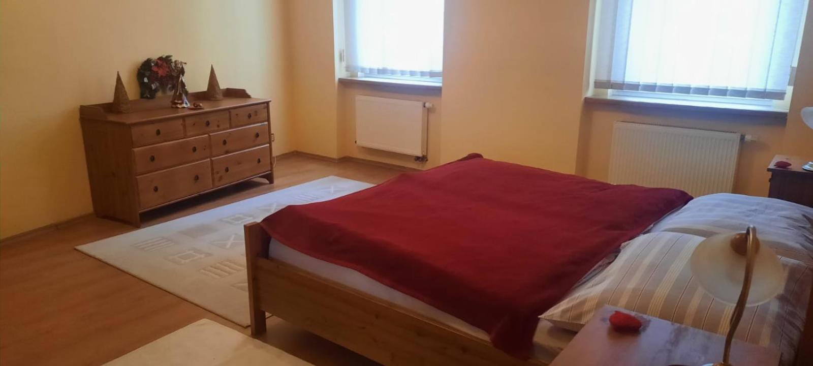 Golden X Cross Apartment